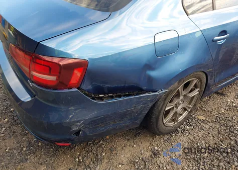 2017 Volkswagen Jetta 1.4T S из США, поврежденный, VIN 3VW2B7AJ4HM326716